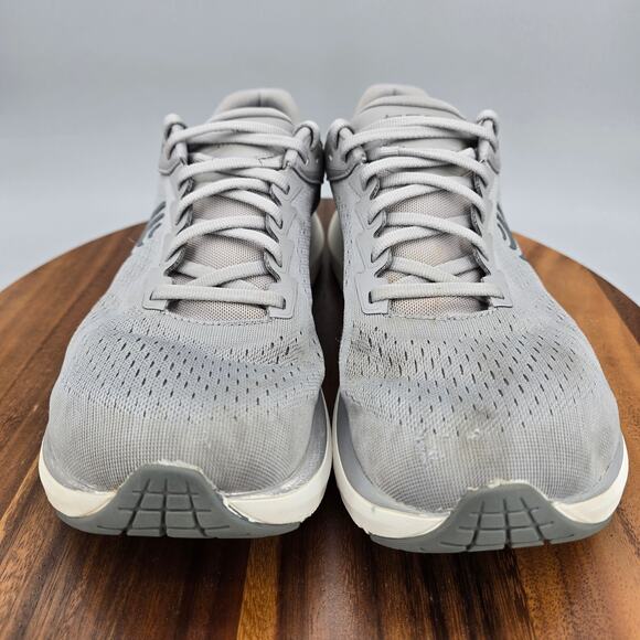 Topo Athletic Phantom 3 Shoes Men's 9.5 Gray Low Top Lace Up Running Sneakers - Picture 2 of 9